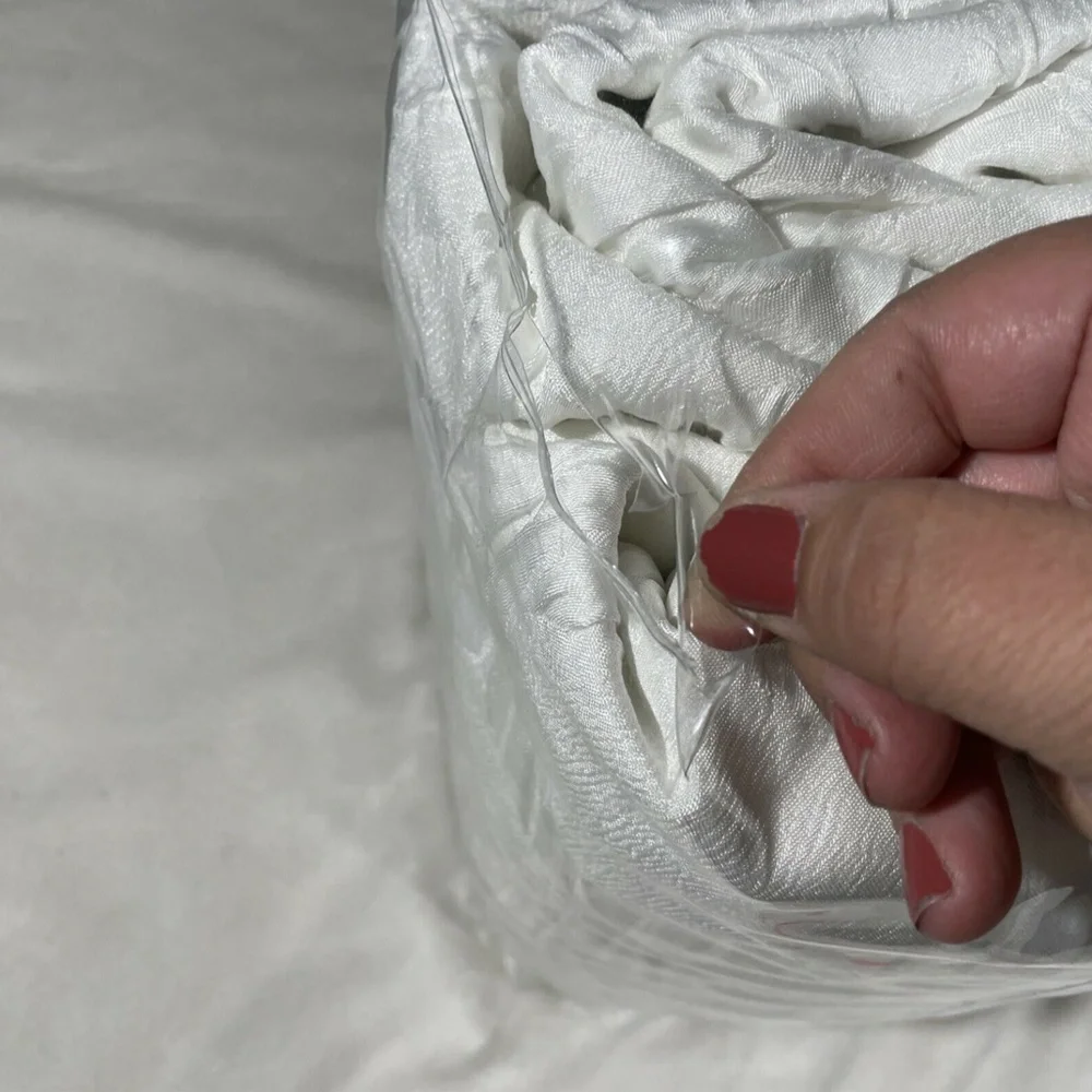NEW Hotel Collection [ King ] Olympia‎ Duvet Cover Only in White
